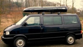   Big Malibuxl Schw Foto con veicoli Box portabagaglie Big-Malibu XL con barre porta surf sul coperchio