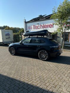  Wave Pro Auf Porsche Cayenne  Kundenbilder Jumbo Premium Dachbox 1400L